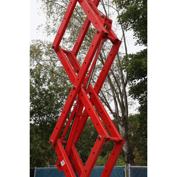 2004 Genie GS2632-43013733