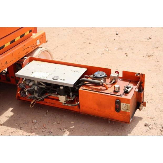 2011 SkyJack SJ III - 3220-43013913