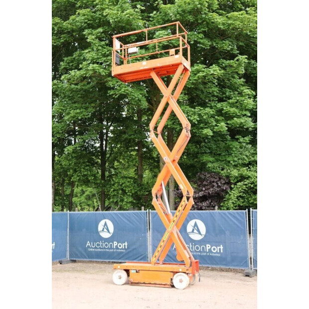 2011 SkyJack SJ III - 3220-43013922