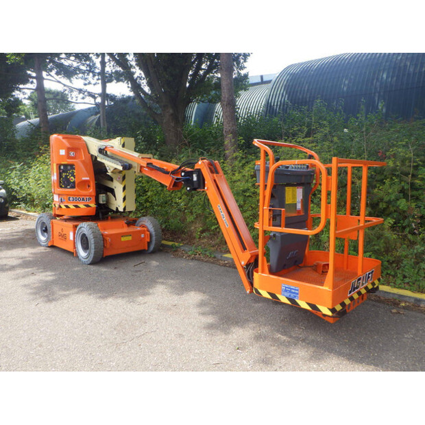 2011 JLG E300AJP-43014543