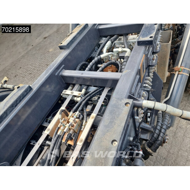 2020 فولفو FMX 520-43014565