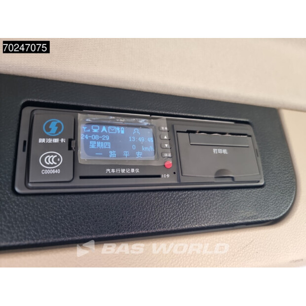 2025 SHACMAN M3000-43015600