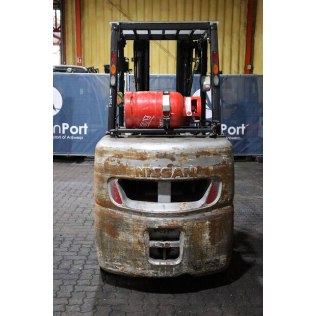 2008 نيسان MC UG1F-43029309