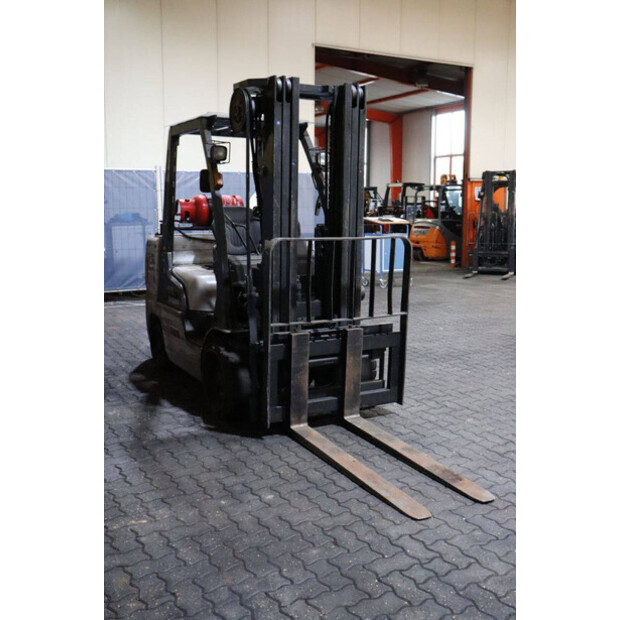 2008 نيسان MC UG1F-43029311