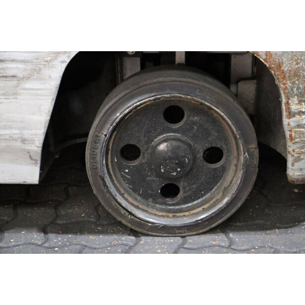 2008 نيسان MC UG1F-43029320