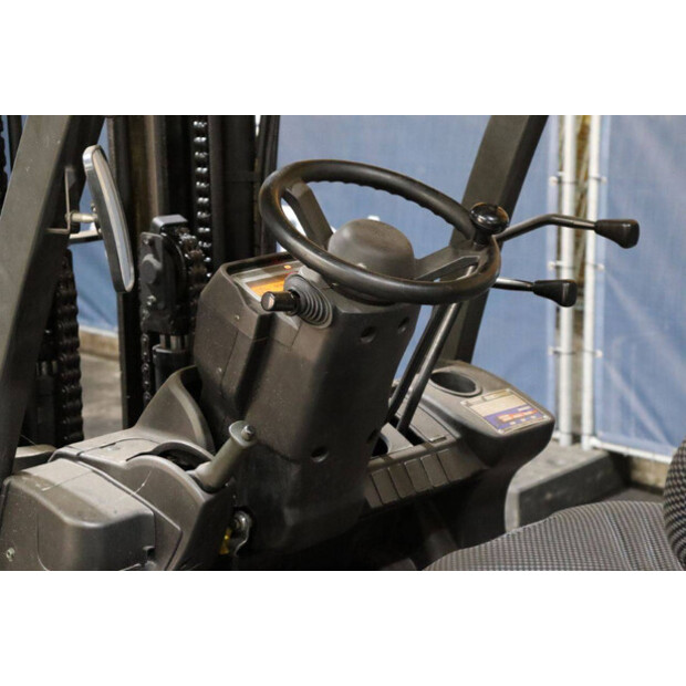 2008 نيسان MC UG1F-43029327