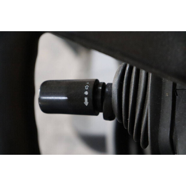 2008 نيسان MC UG1F-43029333