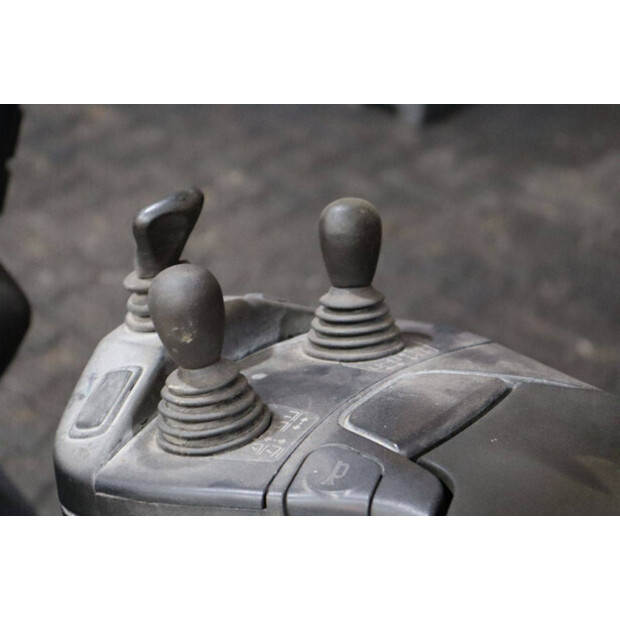 2015 Fenwick-Linde H30 Evo-43029534