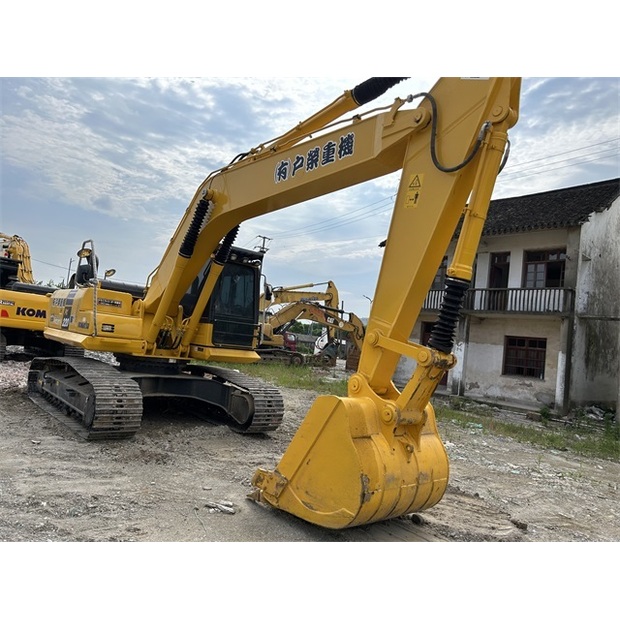 2024 Komatsu PC220-8-43029740