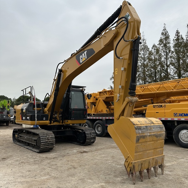 2024 Caterpillar 320D2-43029776
