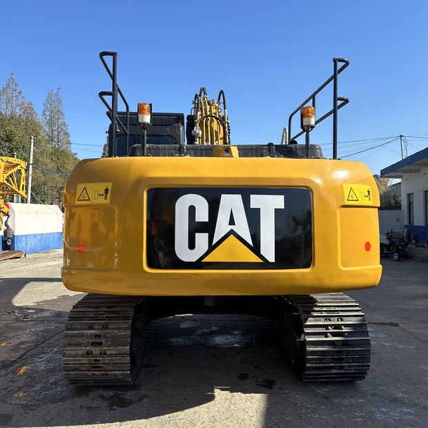 2024 Caterpillar 320D2-43029785