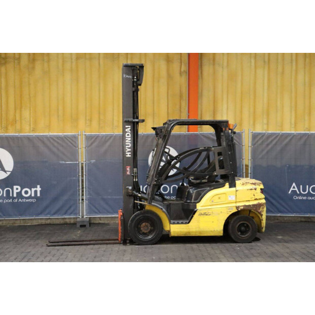 2016 هيونداي 25D-9-43030342