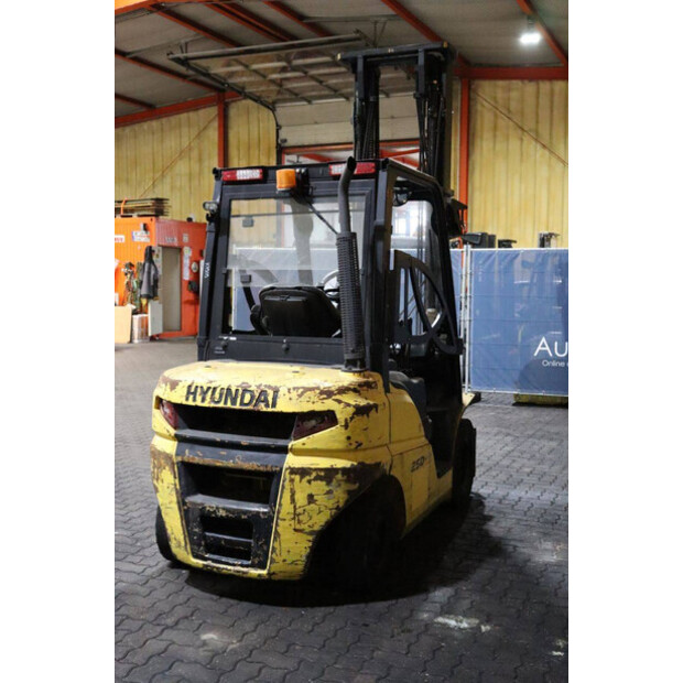 2016 هيونداي 25D-9-43030346