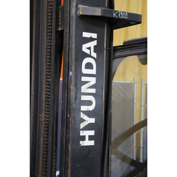 2016 هيونداي 25D-9-43030354