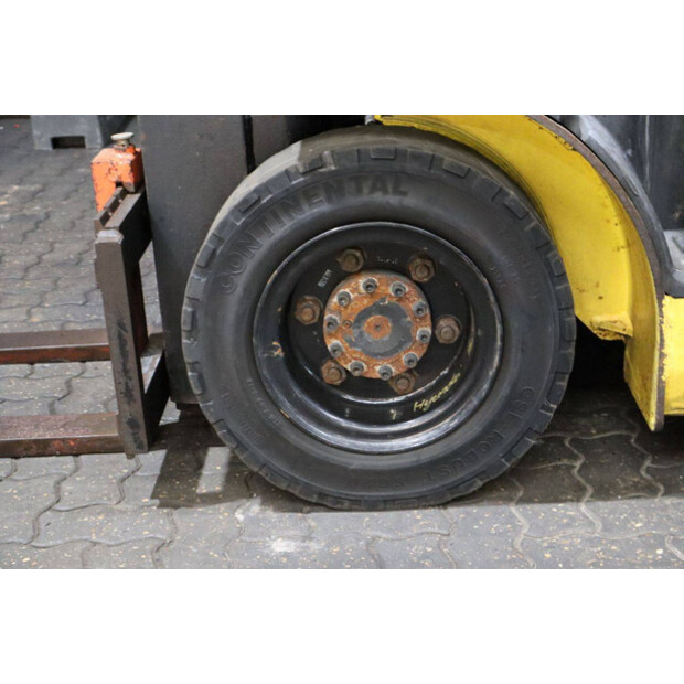 2016 هيونداي 25D-9-43030355