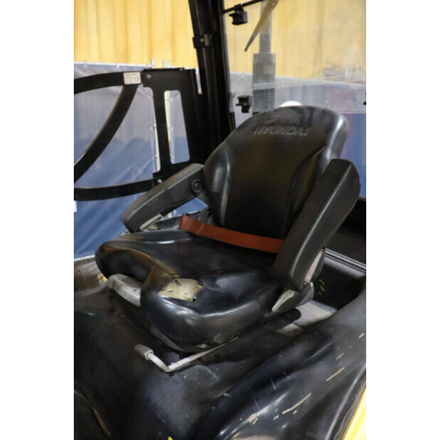 2016 هيونداي 25D-9-43030363