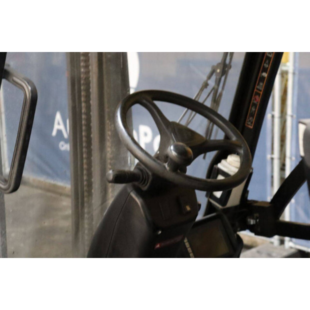 2016 هيونداي 25D-9-43030366