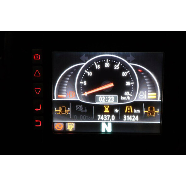 2016 هيونداي 25D-9-43030372