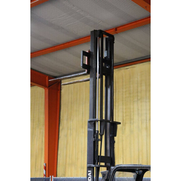 2016 هيونداي 25D-9-43030378