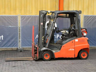 Image for FORKLIFTS 2011 Linde H20T-01