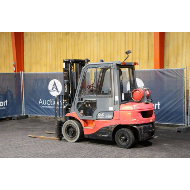 2006 Toyota 42-7FGF25-43030610