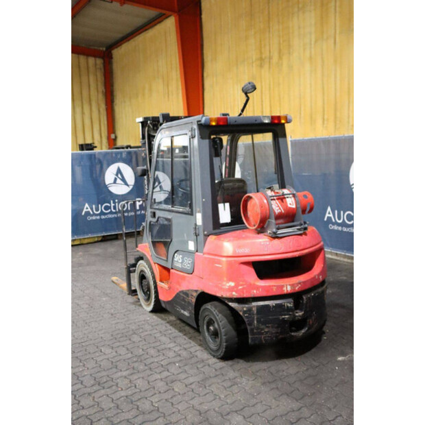 2006 Toyota 42-7FGF25-43030611