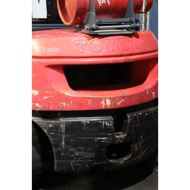 2006 Toyota 42-7FGF25-43030623