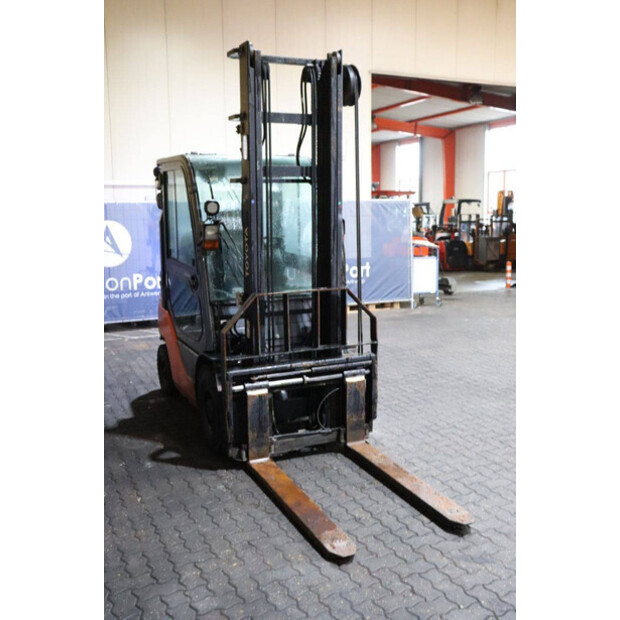 2015 Toyota 02-8FGF25-43030718