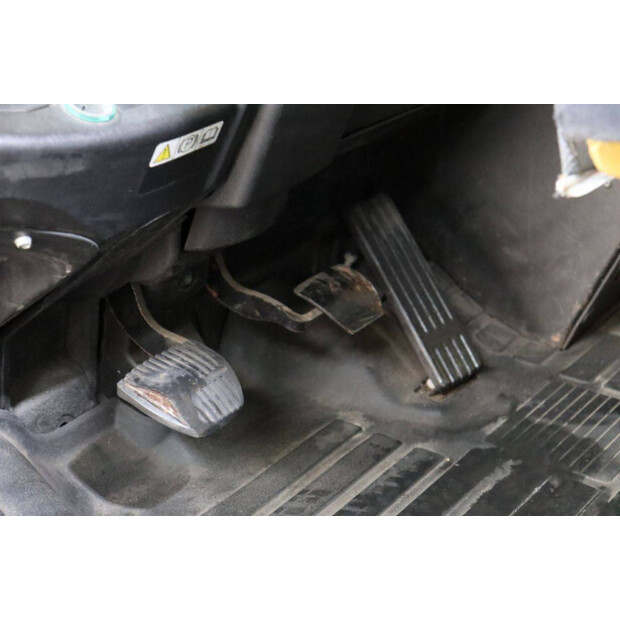 2015 Toyota 02-8FGF25-43030737