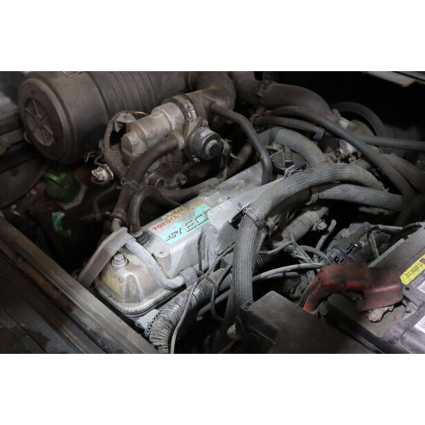 2015 Toyota 02-8FGF25-43030749