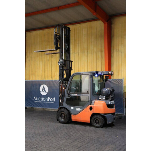 2015 Toyota 02-8FGF25-43030753