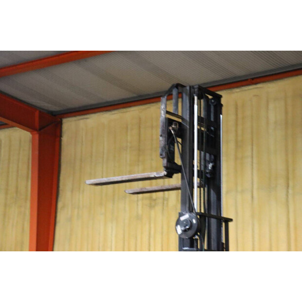 2015 Toyota 02-8FGF25-43030755