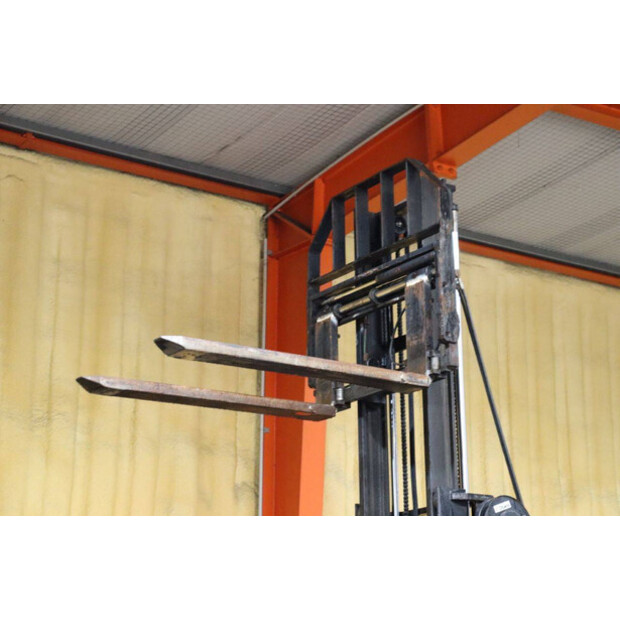 2015 Toyota 02-8FGF25-43030756