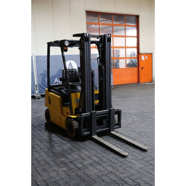 2017 Hyundai 16B-9-43031276