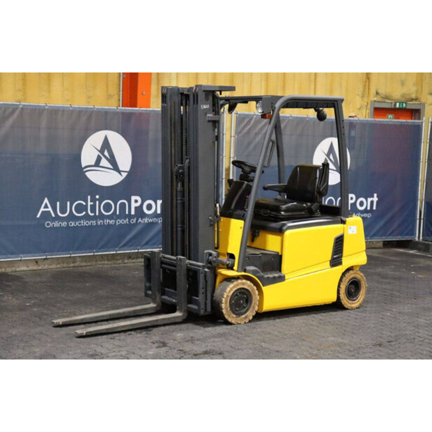 2017 Hyundai 16B-9-43031278