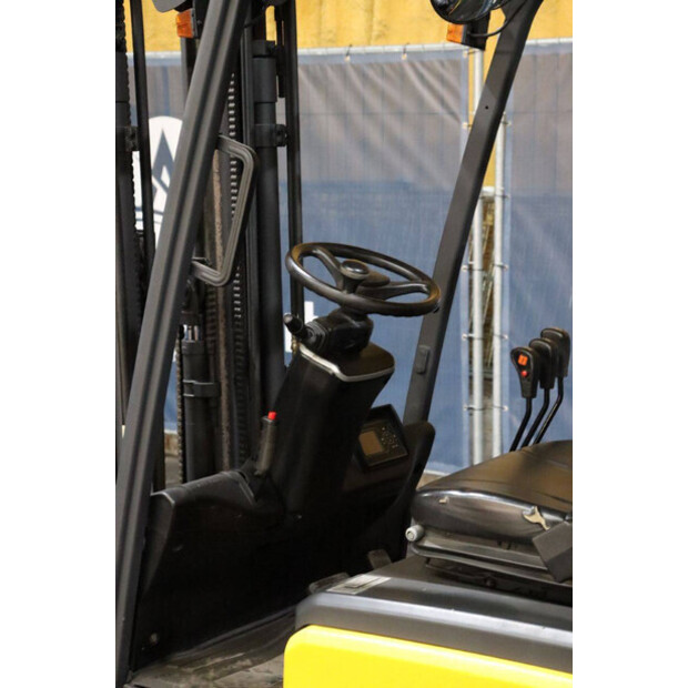 2017 Hyundai 16B-9-43031291