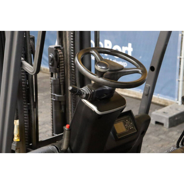 2017 Hyundai 16B-9-43031292