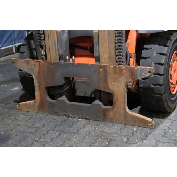 2000 ليندي H40D-04-43031584