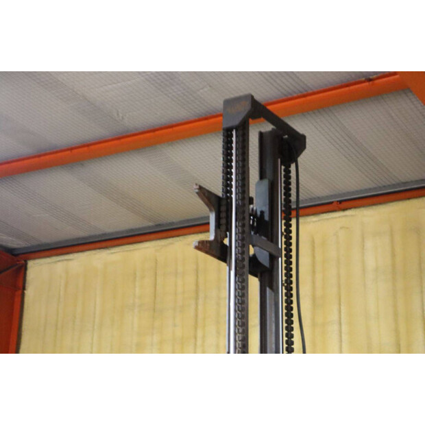 2000 ليندي H40D-04-43031608