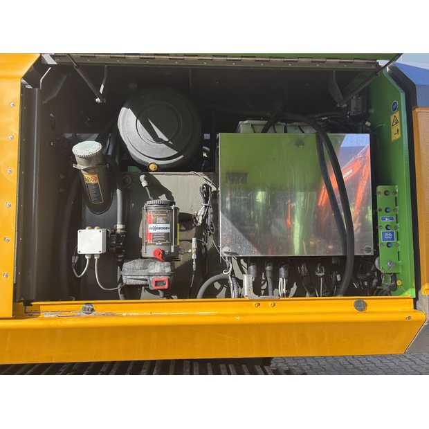 2010 SENNEBOGEN 835R-43037051