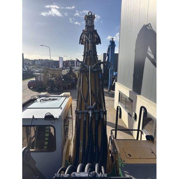 2010 SENNEBOGEN 835R-43037060