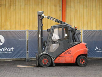 Image for LIFTS 2016 Linde H30D-02