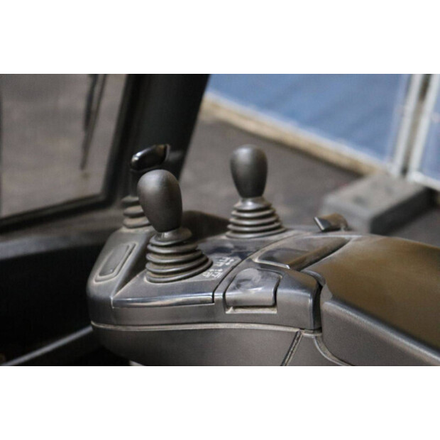 2016 Fenwick-Linde H25T-02-43045059