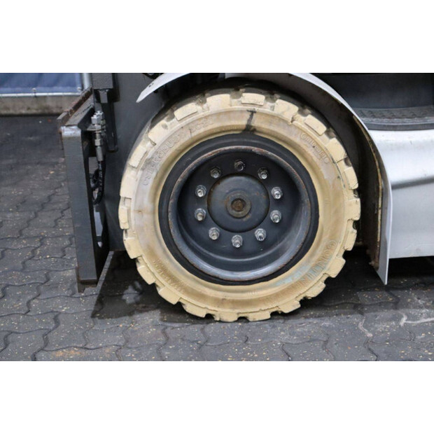 2011 Still RX60-50-43045075