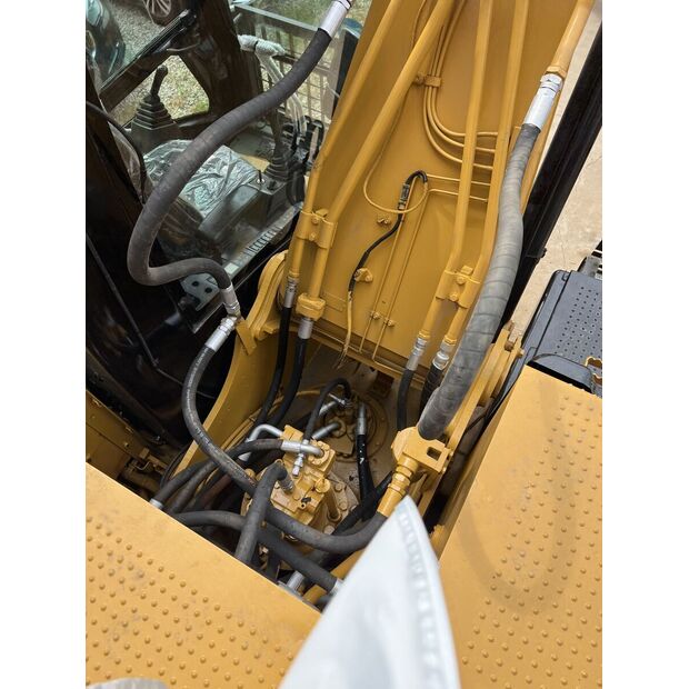 2024 Caterpillar 320DL-43045317