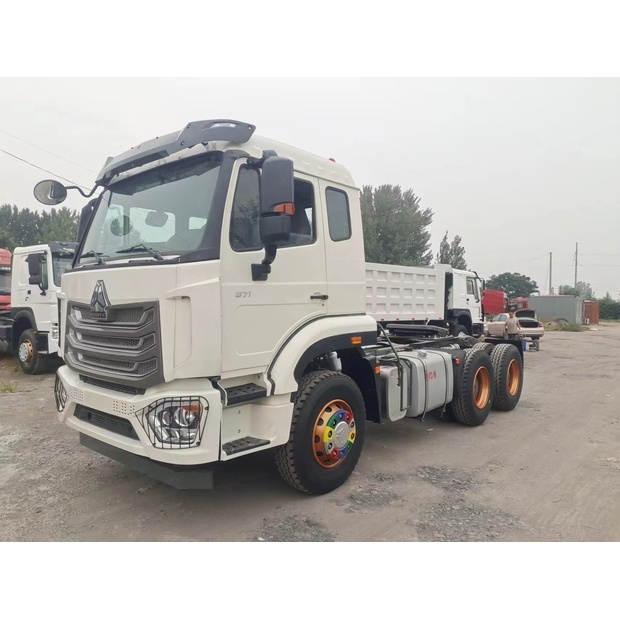 2024 Sinotruk HOWO371-43045398