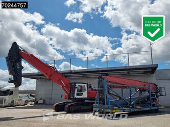 صورة ل معدات الهدم 2002 فولفو EC460BLC