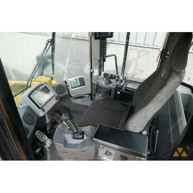 2017 Caterpillar 966M-43045619