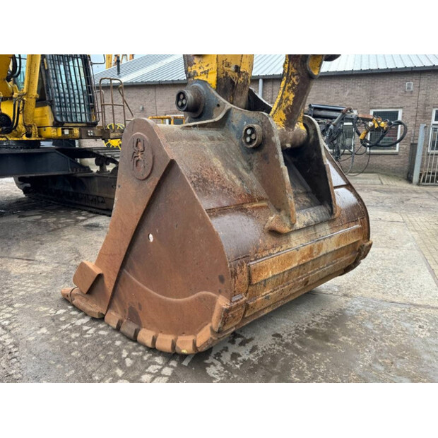2015 Komatsu PC700LC-8EO-43045976