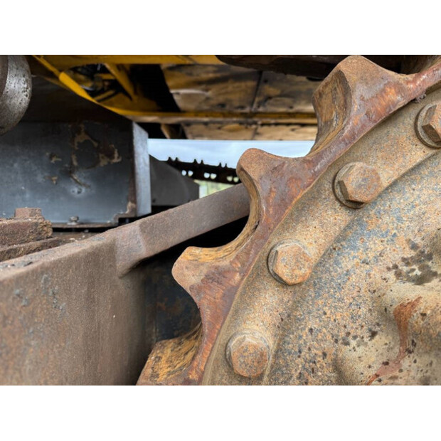 2015 Komatsu PC700LC-8EO-43045984